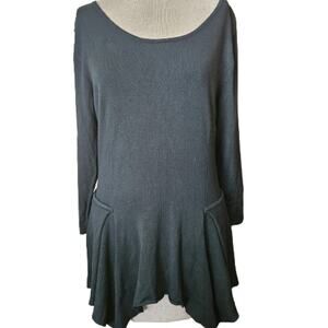 New York and Company Green Scoop Neck Sweater Size Large